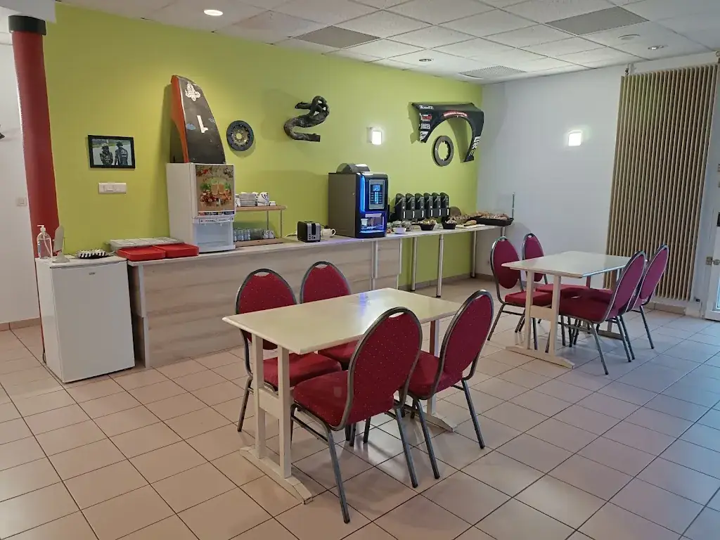 Billy Burke_Enzo Hôtel_Bulgnéville_review