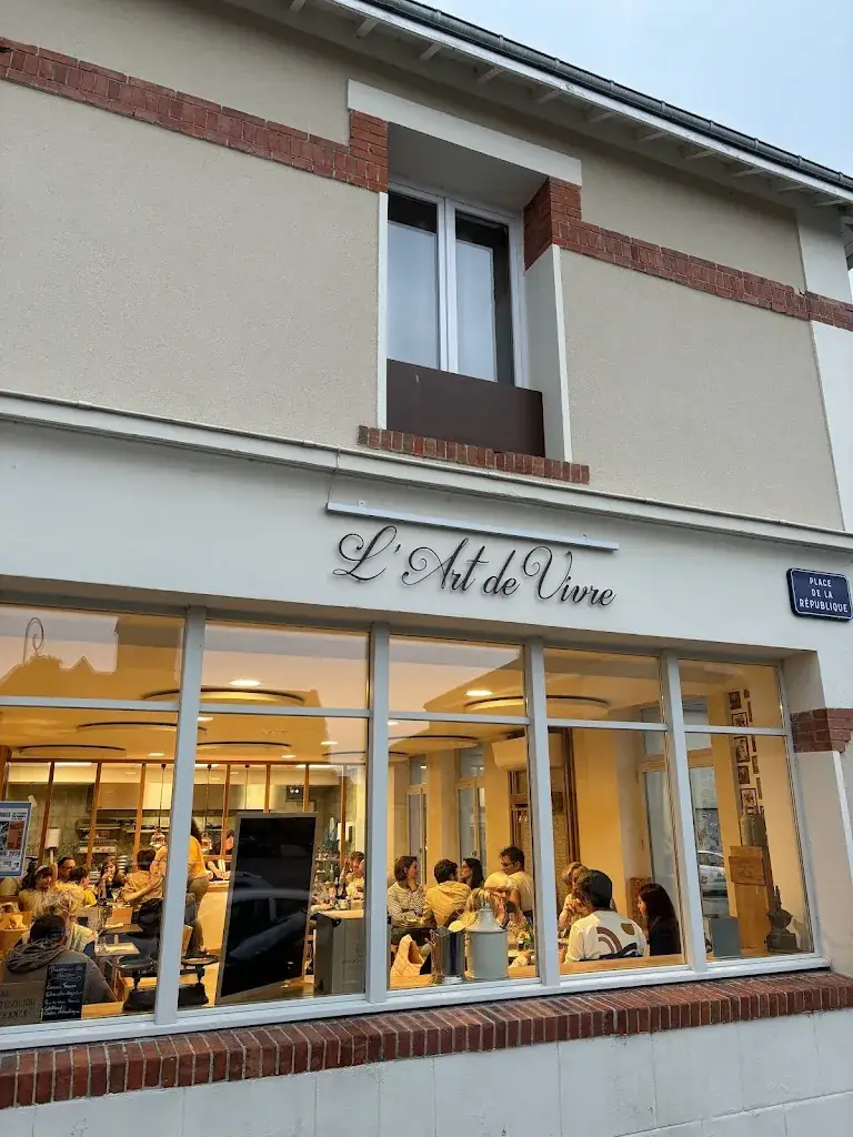 Roman Lomakin_L'art de vivre_Cernay-lès-Reims_review