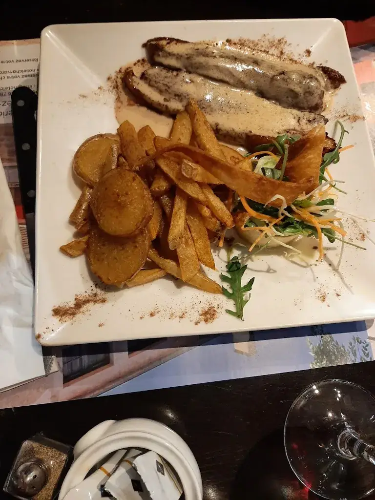 Joelle Thomas_Restaurant l'Atelier_Chaumont_review