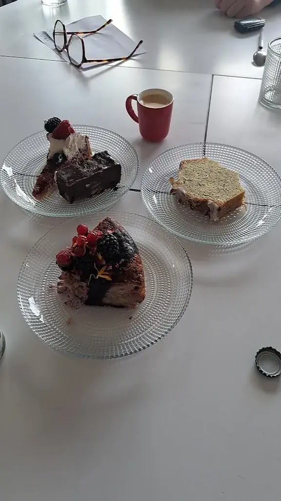 Tibbe van Riesen_Romy’s café_Bouxwiller_recensione