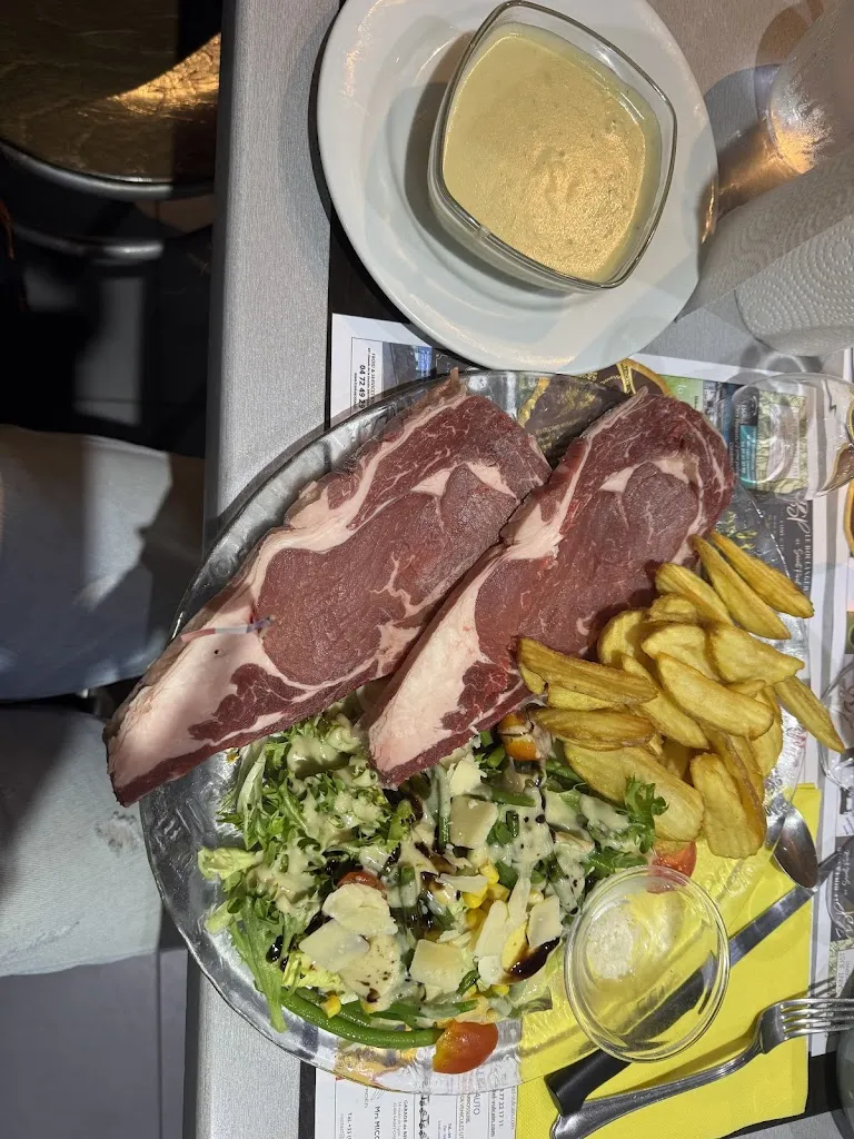 Mika Roc_Le phœnix_Saint-Chamond_review