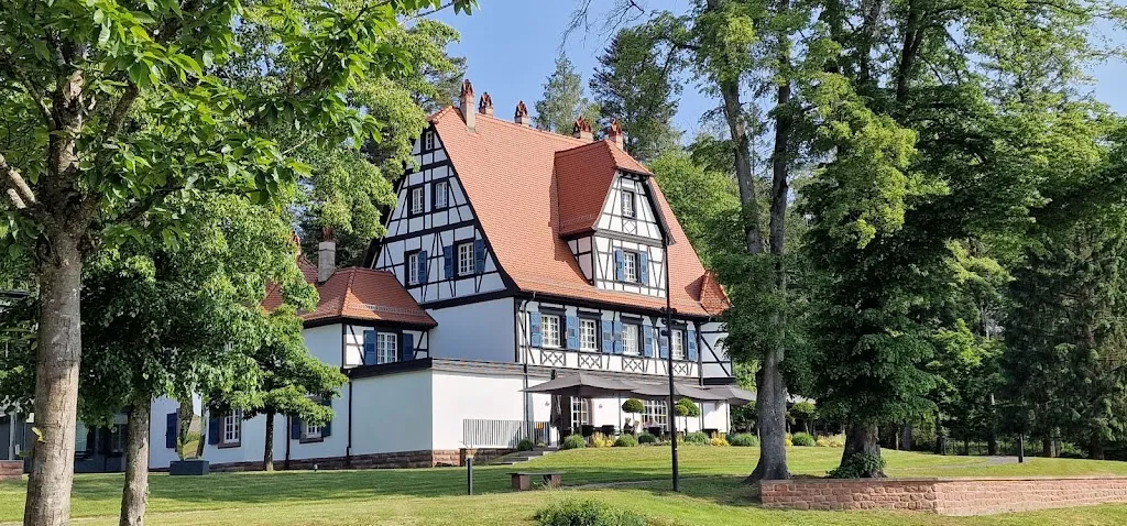 Beth Loft_Villa René Lalique_Wingen-sur-Moder_review