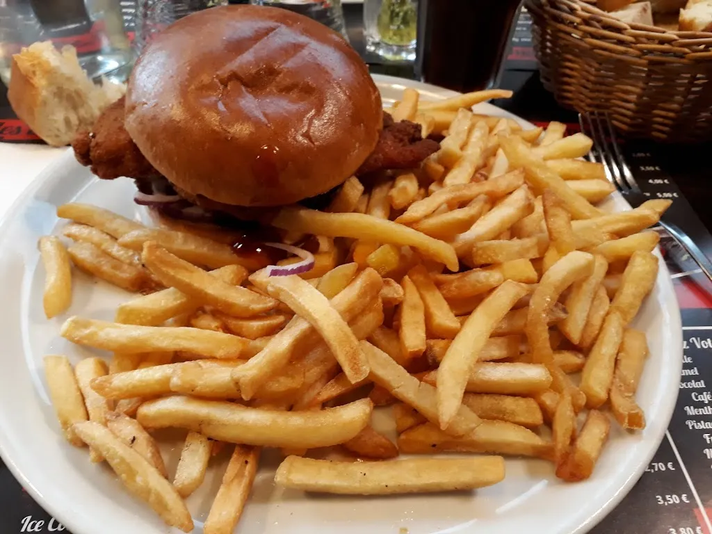 Brasserie Le Cardinal_L'Horme_slider_image_2