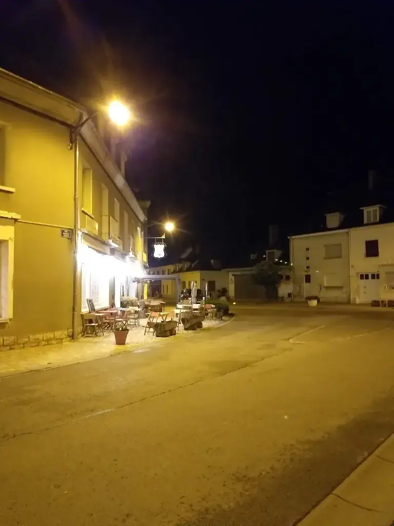 Wytzia Raspe_L'Auberge sans Nom_Chaource_review