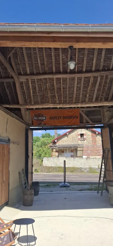 Stef Meskens_Shaka Pub_Chaource_review