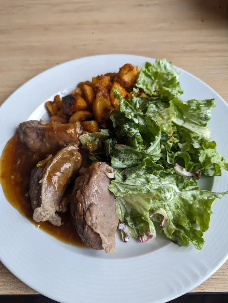 Hugh_AUBERGE DE LA FORET_Brumath_review