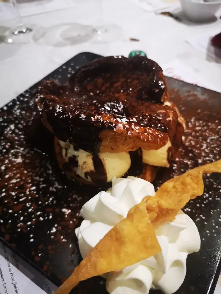 Nassia_Ce Cher Hans_Vendenheim_review