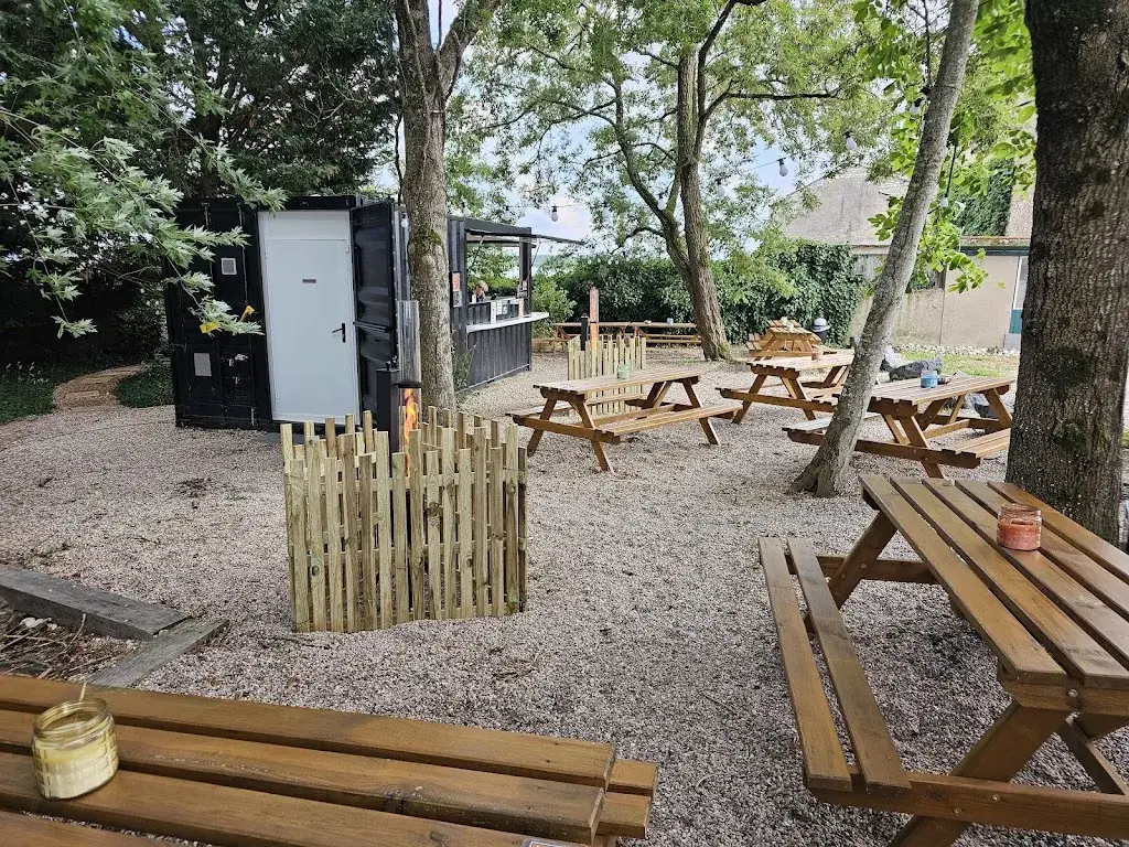 MC Toussaint (le kiosque à burgers) restaurante en Chanteheux