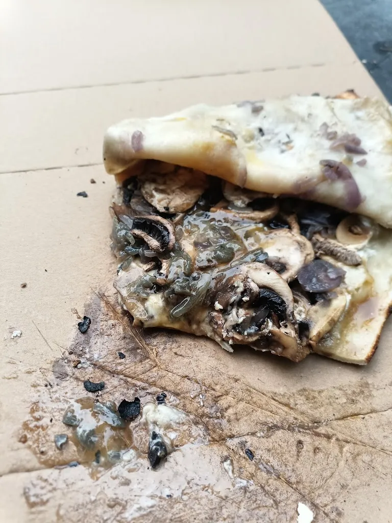 LES PIZZAS DE ROMAIN_Château-Porcien_slider_image_2