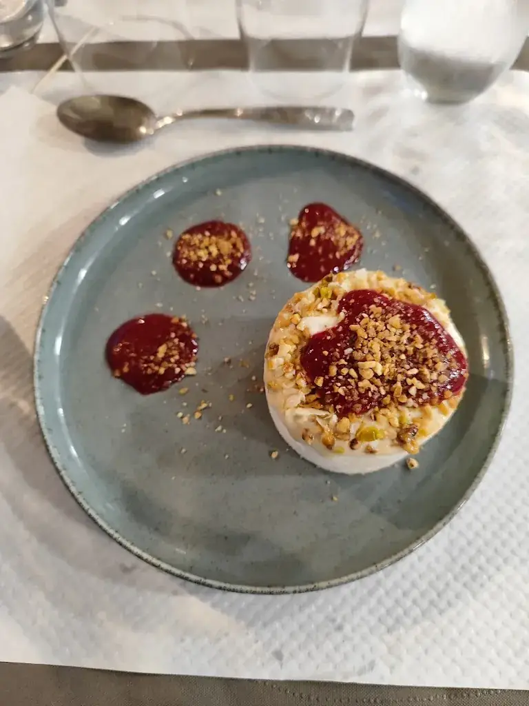 Damien Damios_L'Aujon_Châteauvillain_review