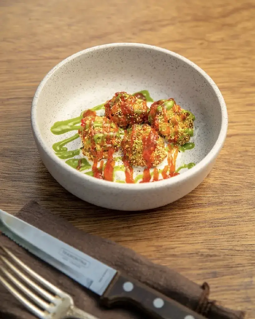 La Table du Brouilly_Saint-Lager_slider_image_3