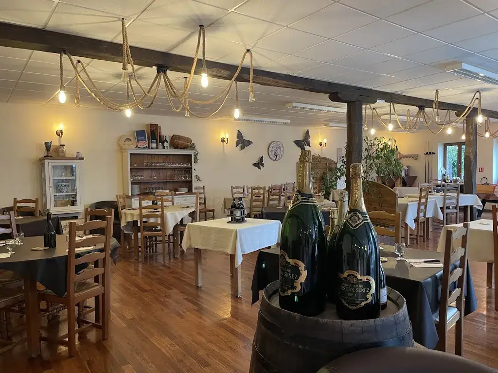 Le Castellino restaurante en Châteauvillain