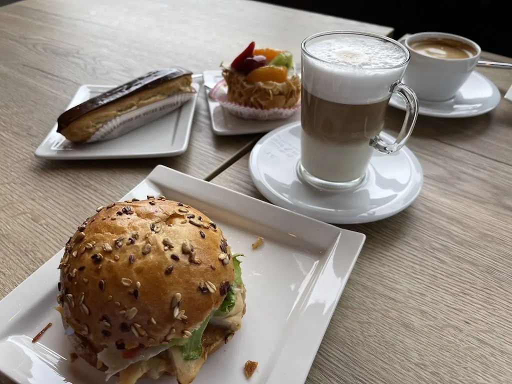 Margarita Porubaimeha_Boulangerie Pâtisserie Pelletier_Châteauvillain_recensione