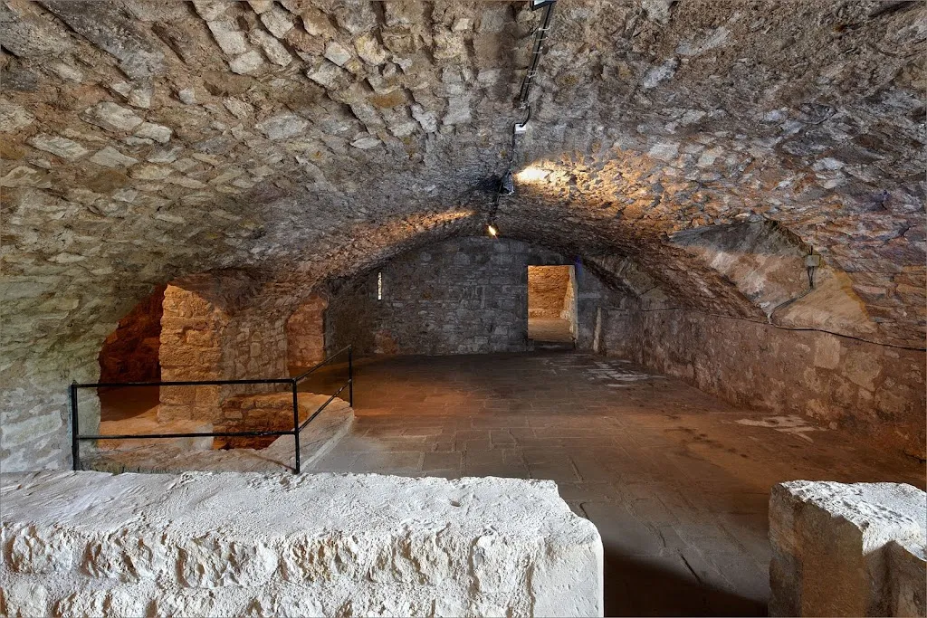 Forteresse médiévale_Châtel-sur-Moselle_slider_image_3