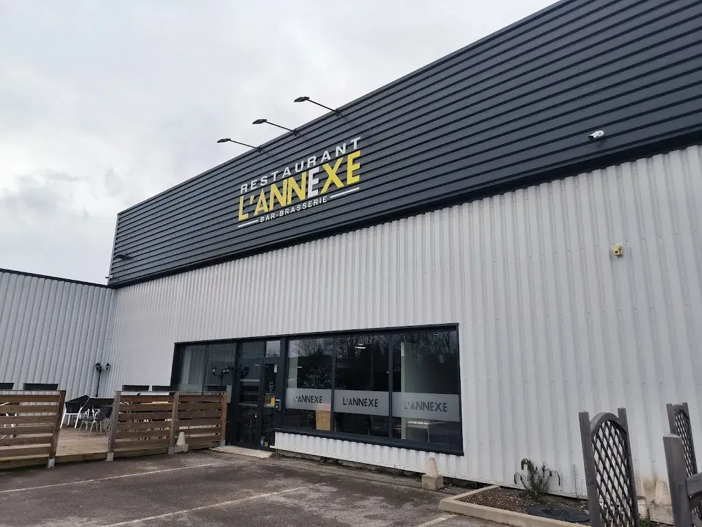 Cindy Brunet_L'Annexe_Chavelot_review