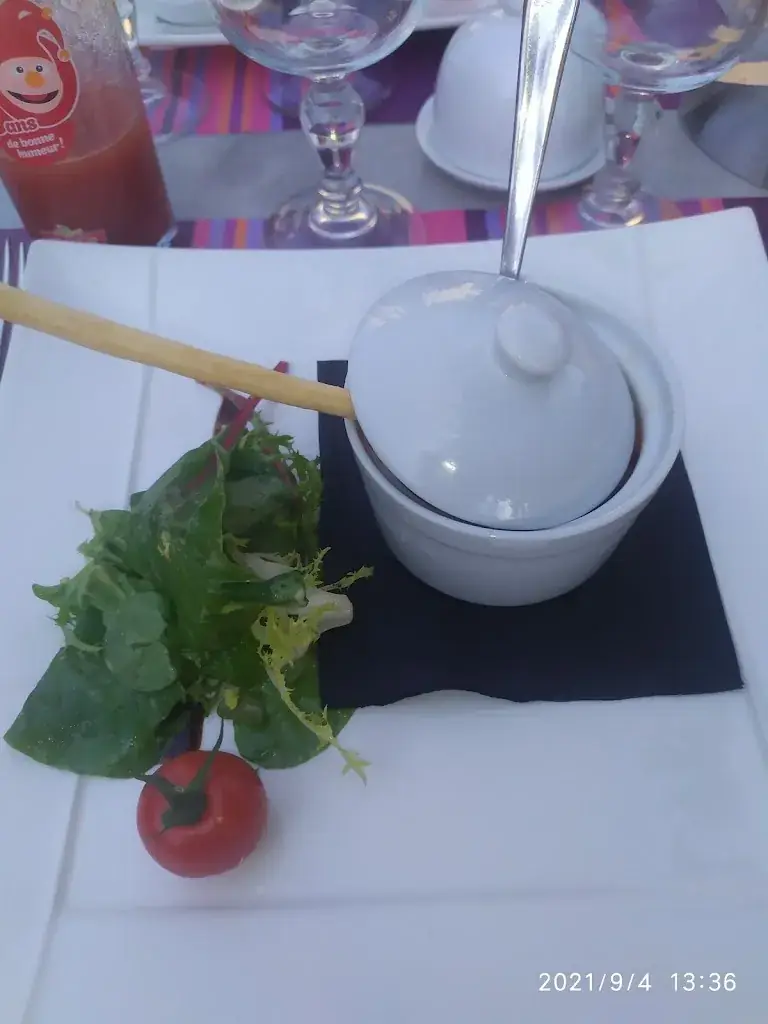 Eva Serrier_La Petite Fontaine_Charantonnay_review