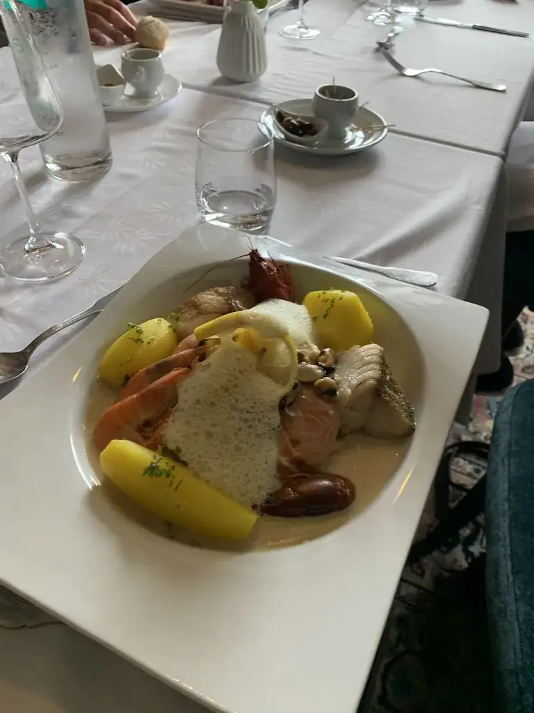 Charlotte Hazout Reuveni_Auberge du Zoo_Mulhouse_reseña