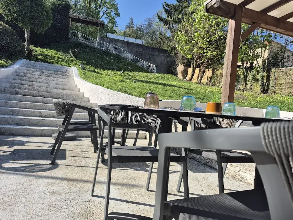 Les Copains d'abord restaurant in Diémoz