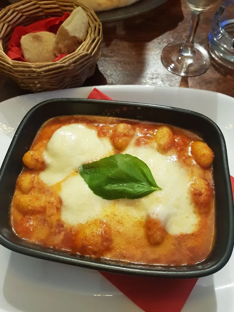 Polina Rymshina_Le Bui Bui_Mulhouse_reseña