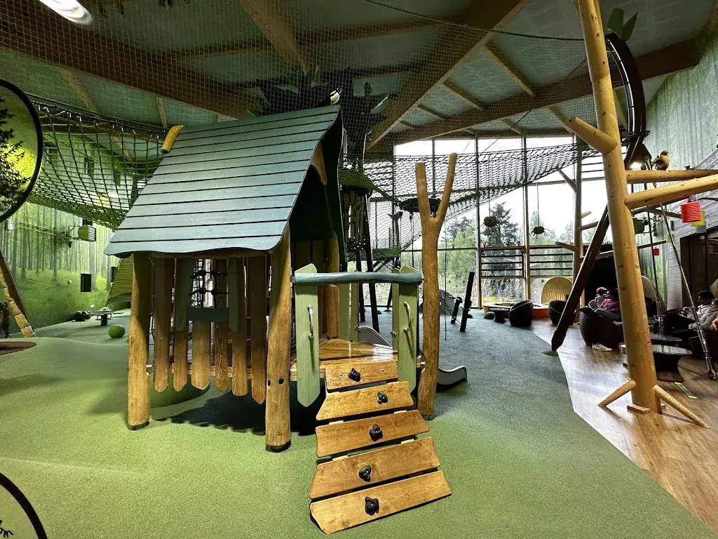 Forest Lodge_Hattigny_slider_image_3