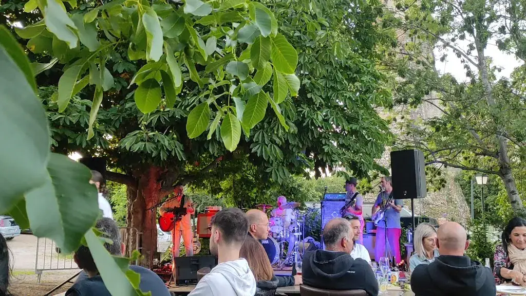 Auberge La Chaumière_Volvic_slider_image_2