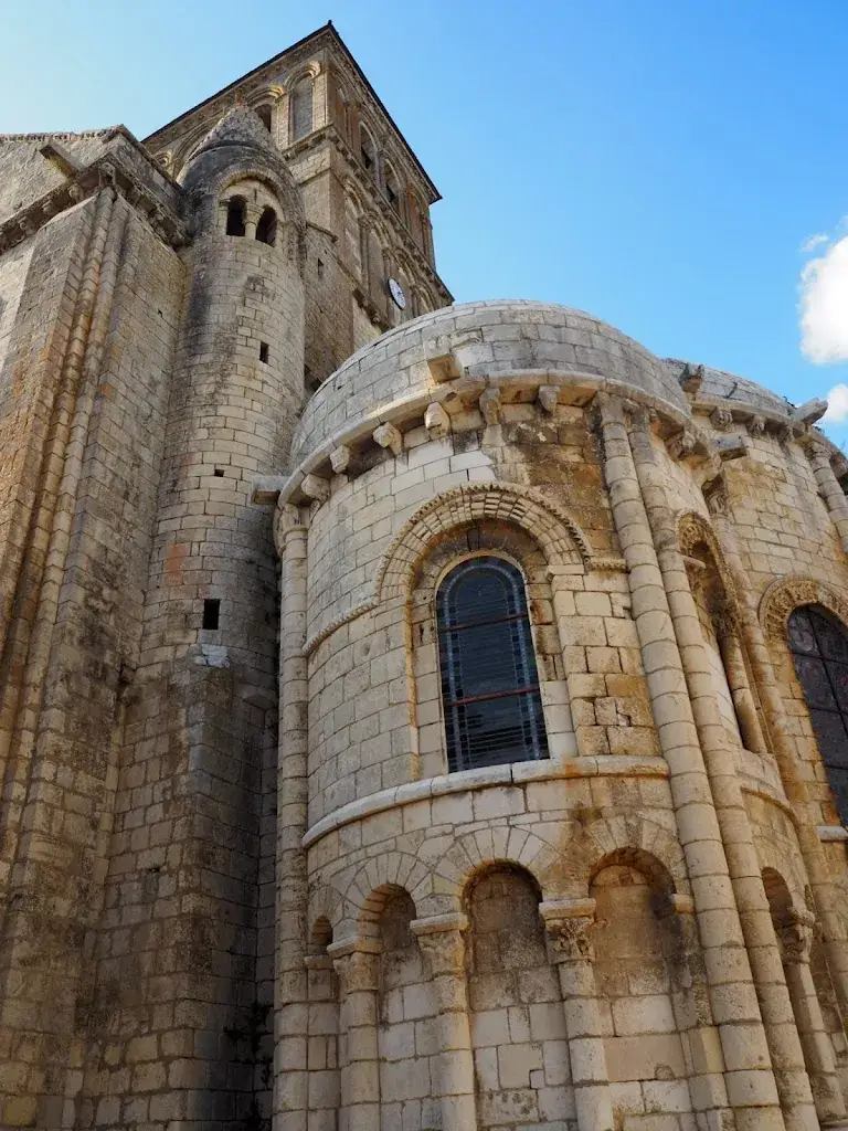 Vicki Pope_Saint-Pierre et le loup_Chauvigny_review