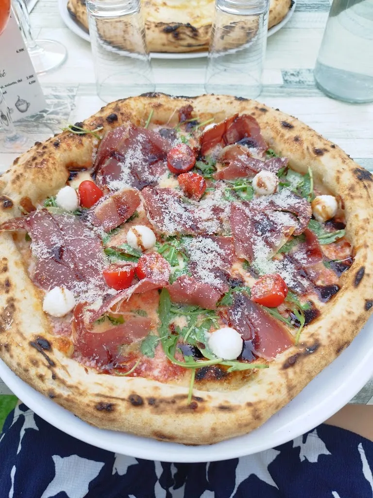 Carla Roche_La Provencale_Chauvigny_review