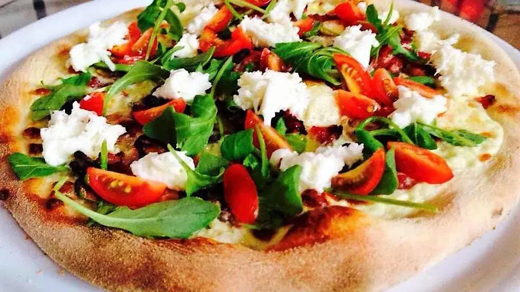 Deluxe Pizza_Chauvigny_slider_image_3