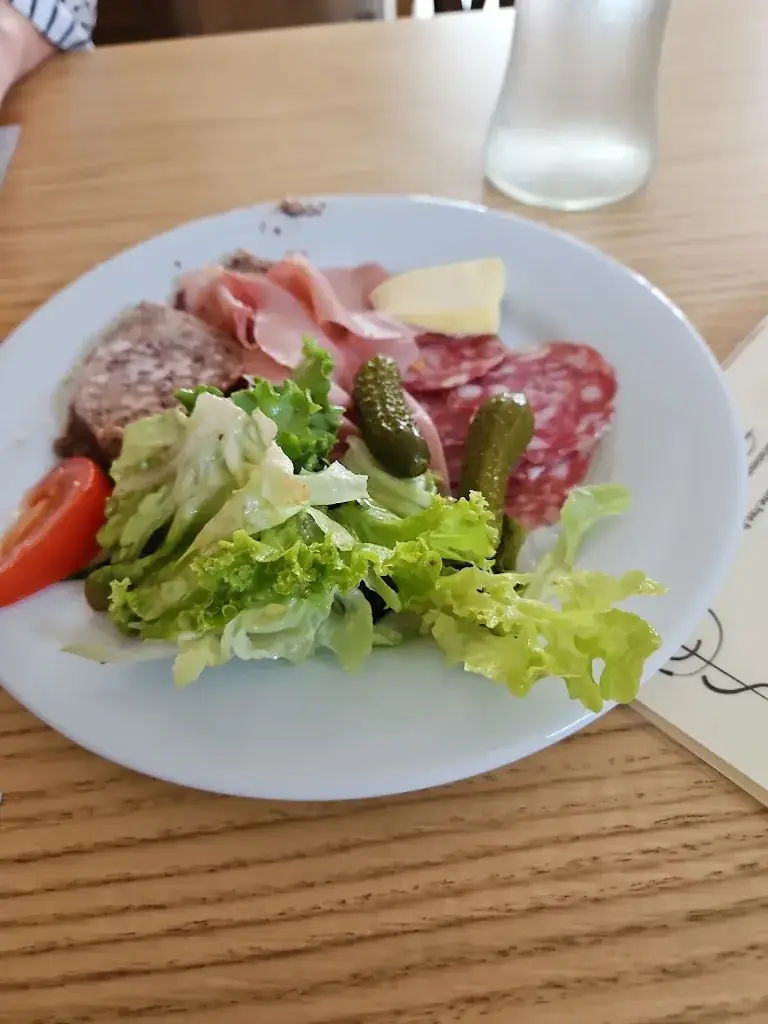 christel rostan_Aux Berges de la Biesme_Sainte-Menehould_review