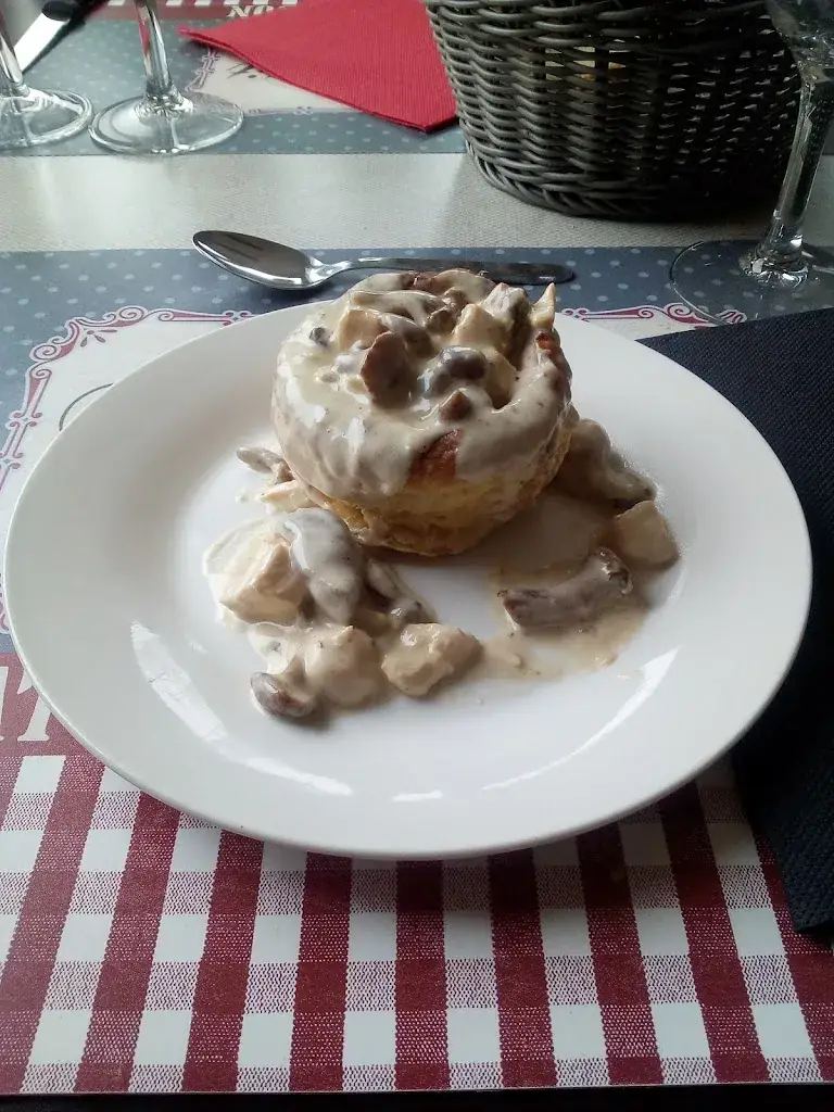 Jean Michel (jm)_Au Vieux Puits SARL Chez Lolo_Clermont-en-Argonne_review