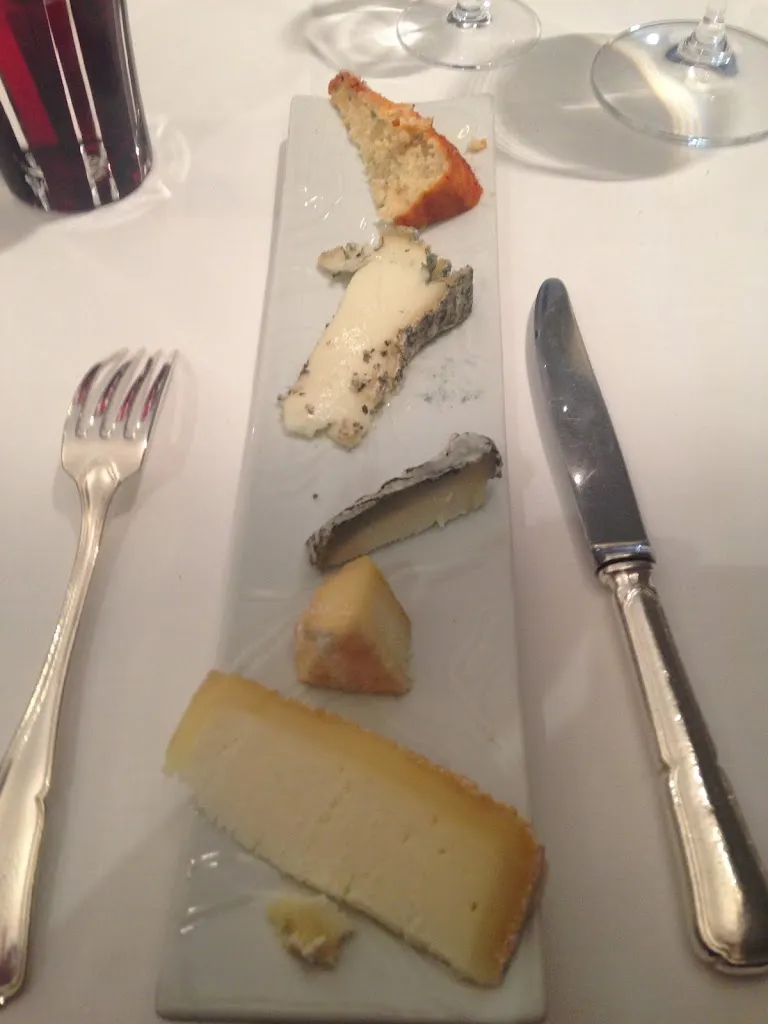 Menu_Les Cèdres - Bertrand Frères_Granges-les-Beaumont_immagine_7