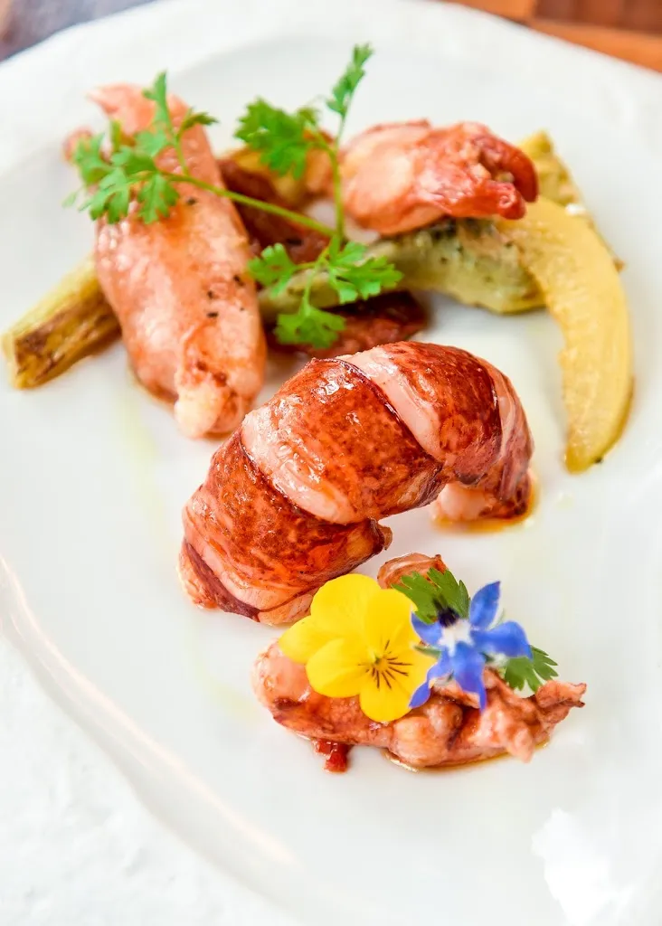 Les Cèdres - Bertrand Frères_Granges-les-Beaumont_slider_image_2