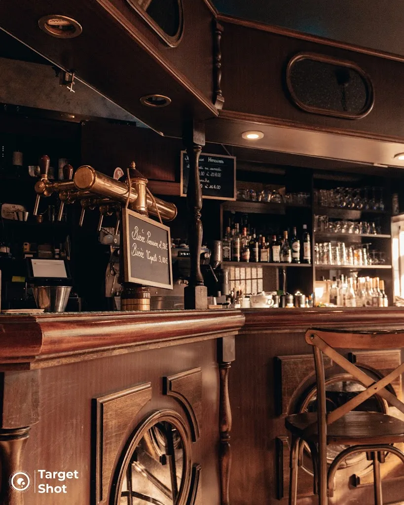 Roi Jaho_Café de la Place_Clouange_review