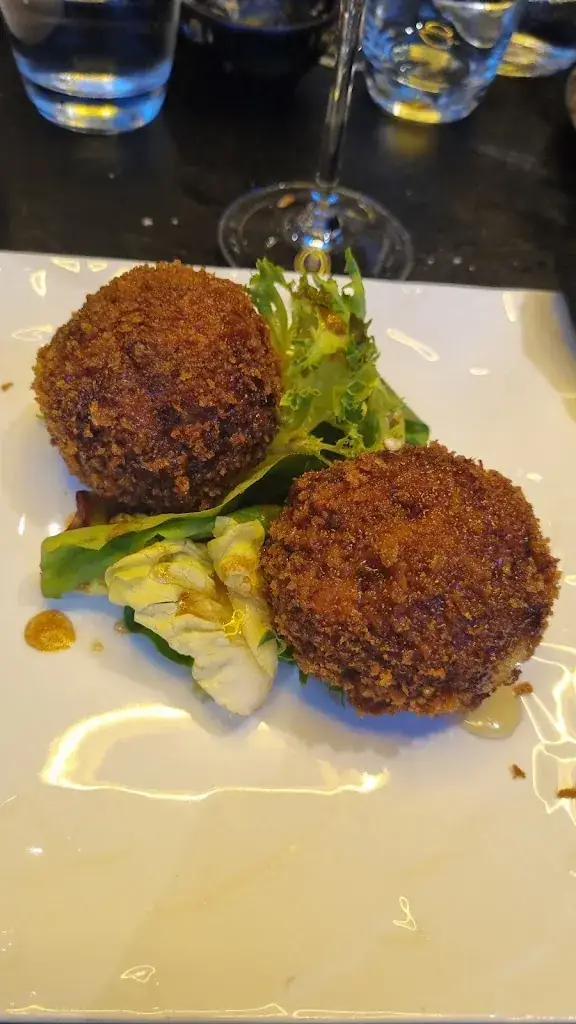 Pamela Weistroffer_L'Entre-Soi_Rombas_review