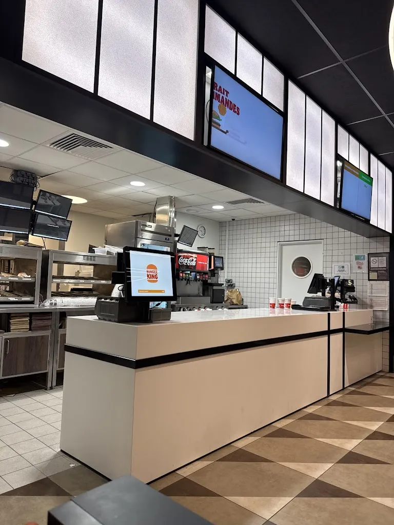 khadija oumellal_Burger King_Clouange_review