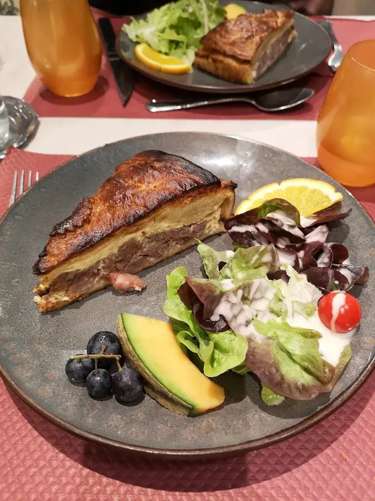 Claude G (Claudius)_LES CHATELMINÉS RESTAURANT & KOTA-GRILL_Bresse_review