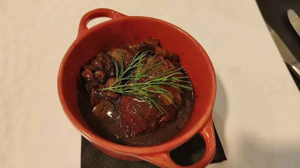 Azur_Les Sarments_Châlons-en-Champagne_reseña