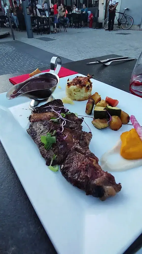 Les Sarments_Châlons-en-Champagne_slider_image_2