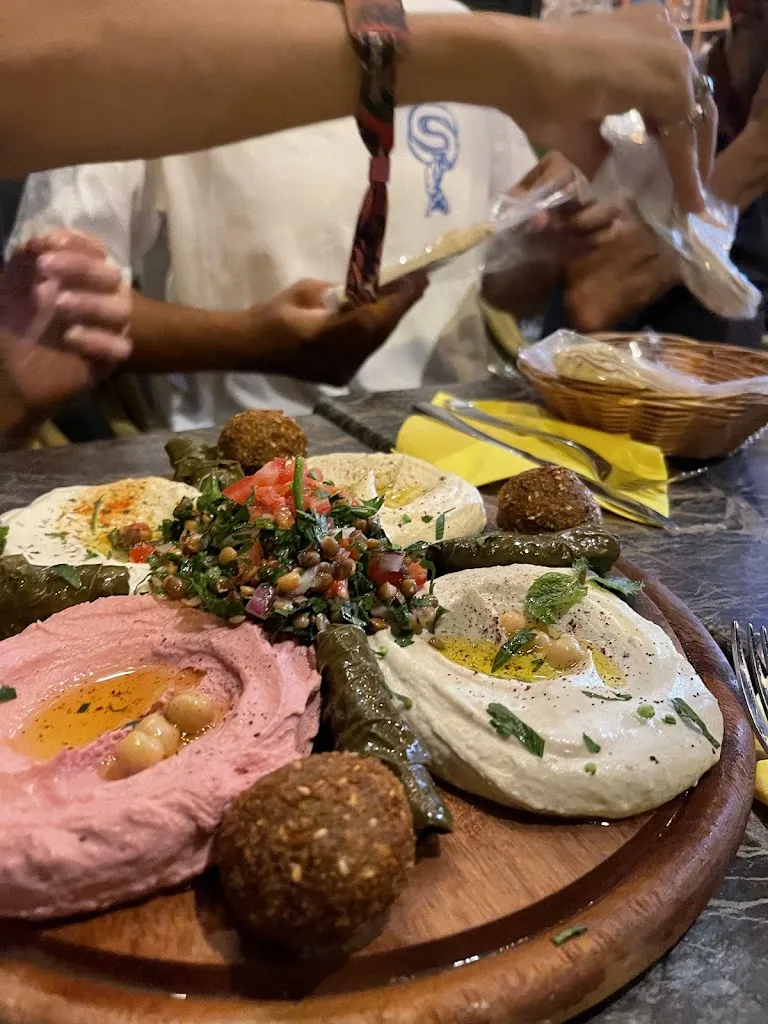 Maurizio Dining_Tresor du liban_Châlons-en-Champagne_review