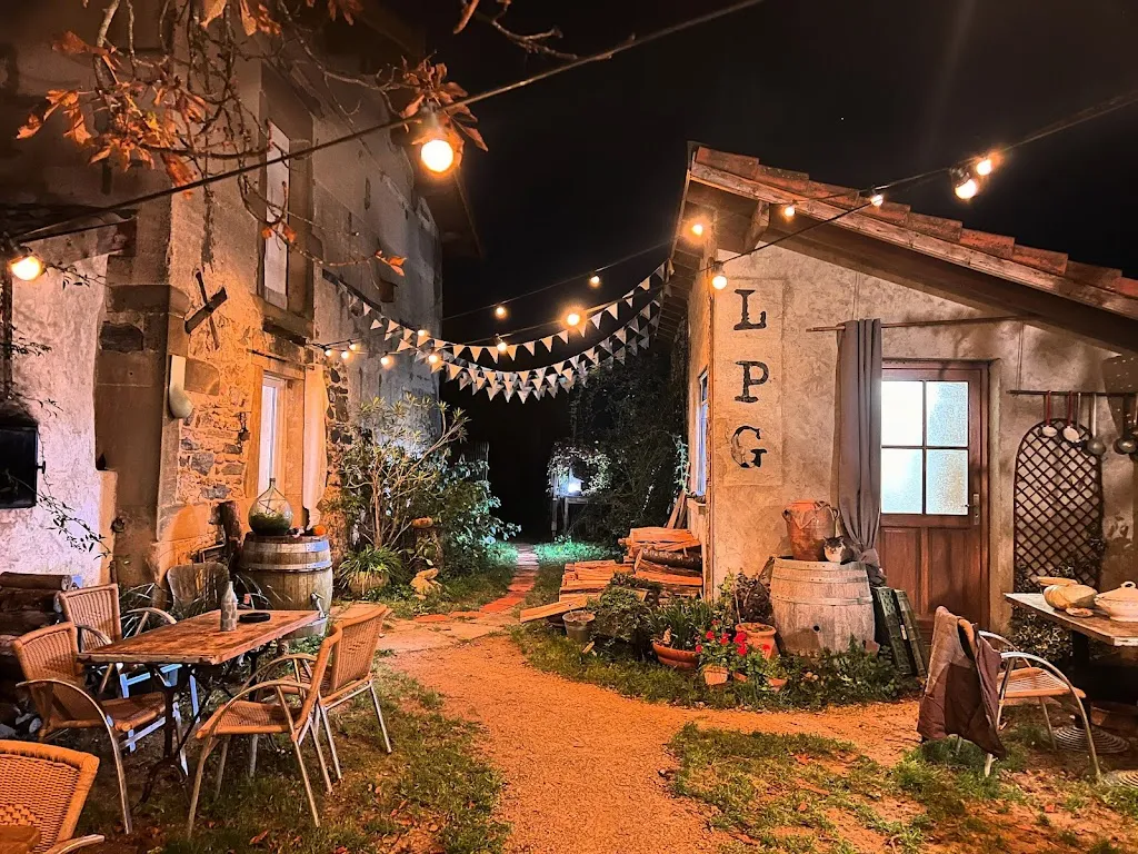 La Poule Grasse_Chantemerle-les-Blés_slider_image_3