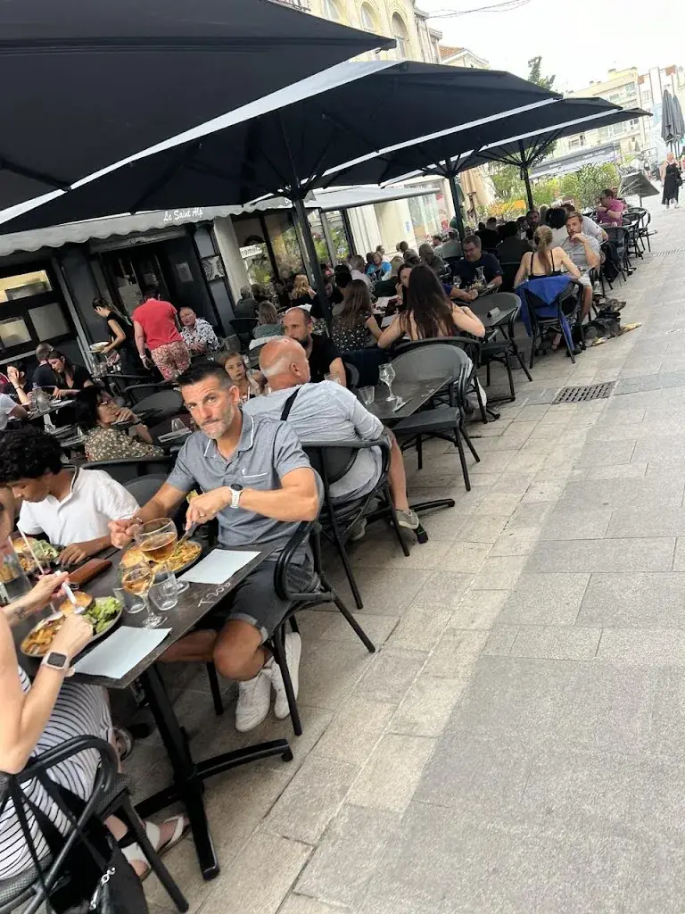 Le Saint Alp restaurante en Châlons-en-Champagne