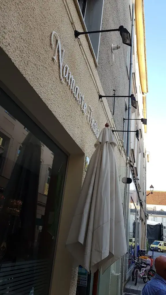 Saghir Ahmed_Namaste India_Châlons-en-Champagne_review