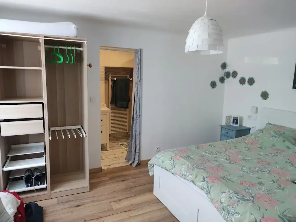 petya sabeva_L'Escale_Courcelles-sur-Nied_review