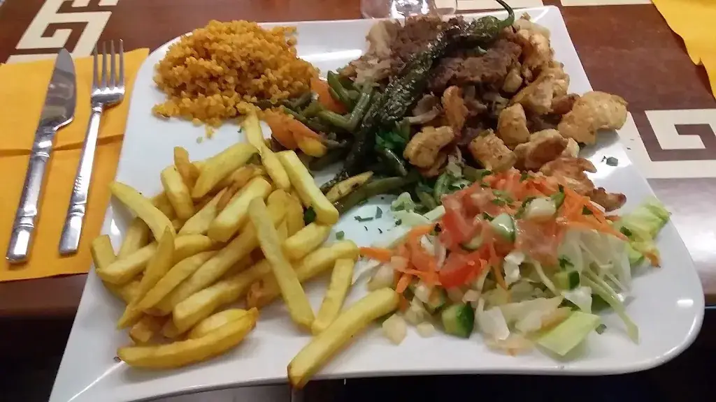 Tezel Restaurant Snack Oriental Food Courcelles Chaussy_Courcelles-Chaussy_slider_image_2