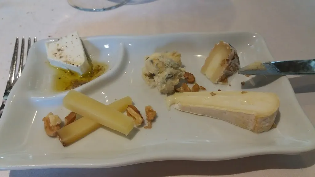 Menu_Restaurant le Tournesol en ARDECHE_Tournon-sur-Rhône_immagine_8