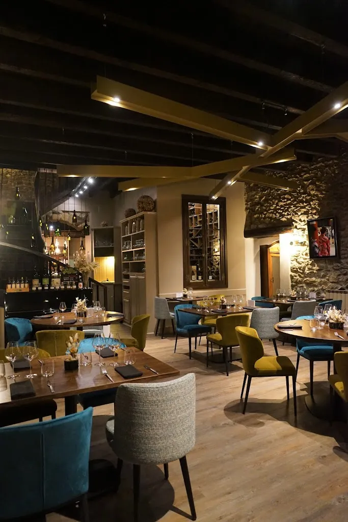 Restaurant le Tournesol en ARDECHE Restaurant in Tournon-sur-Rhône