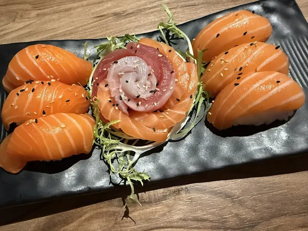 Cyrielle Bellito_Akino Sushi_Jarny_review