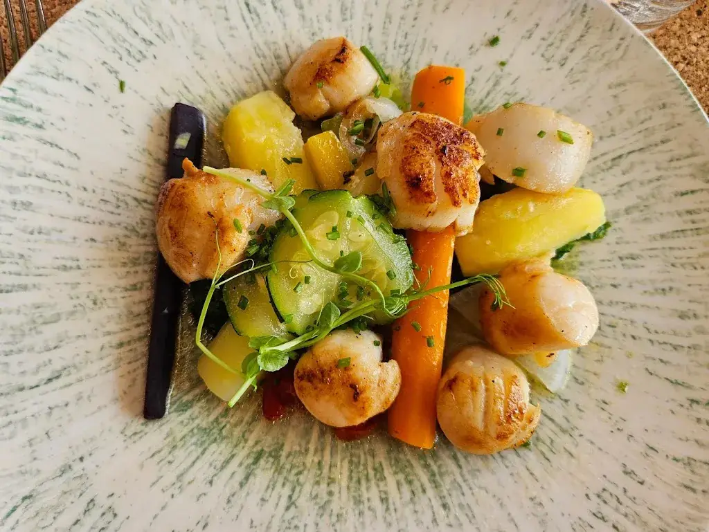 LES CALMOSIENS restaurant in Darnieulles