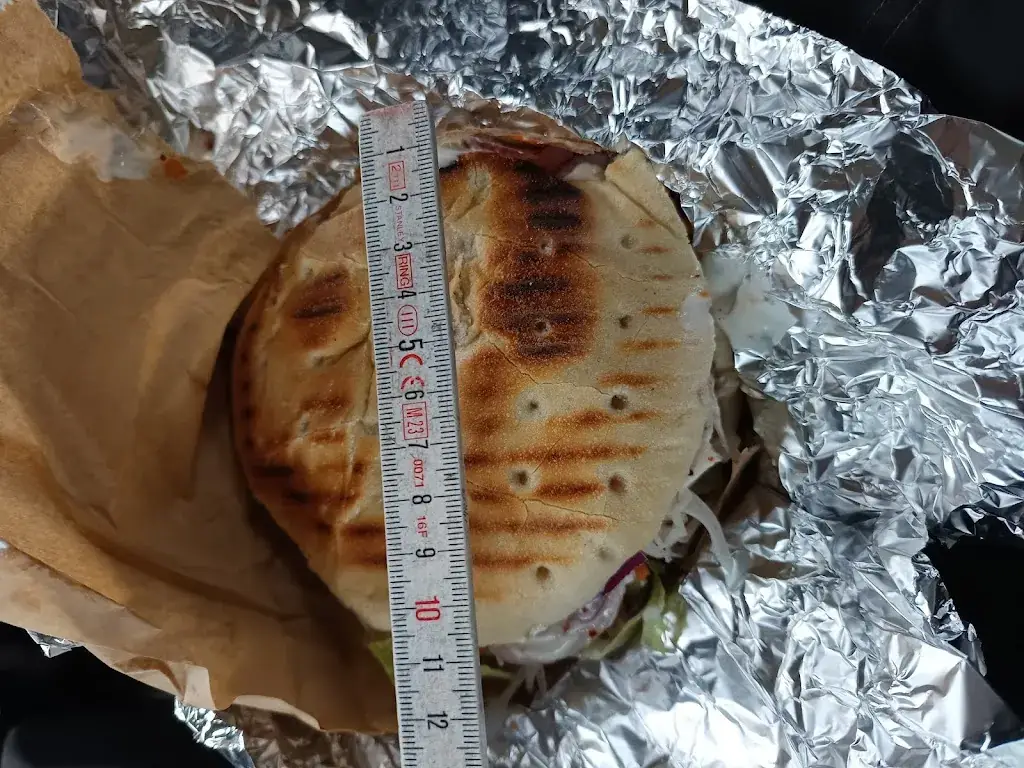 Raphael Skikar_Le Keb'z_Créhange_reseña