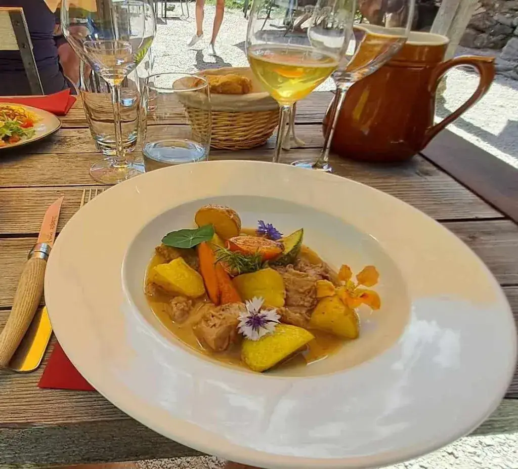 Menu_Aubergerie, une auberge de terroir et des chambres d'hôtes dans les alpes française proche des 7Laux_Haut-Bréda_imagen_6